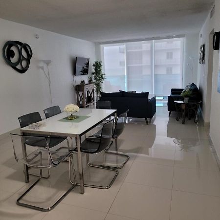 Paradise On Hollywood Beach 2 Bed 2 Bath Apartment Exterior photo