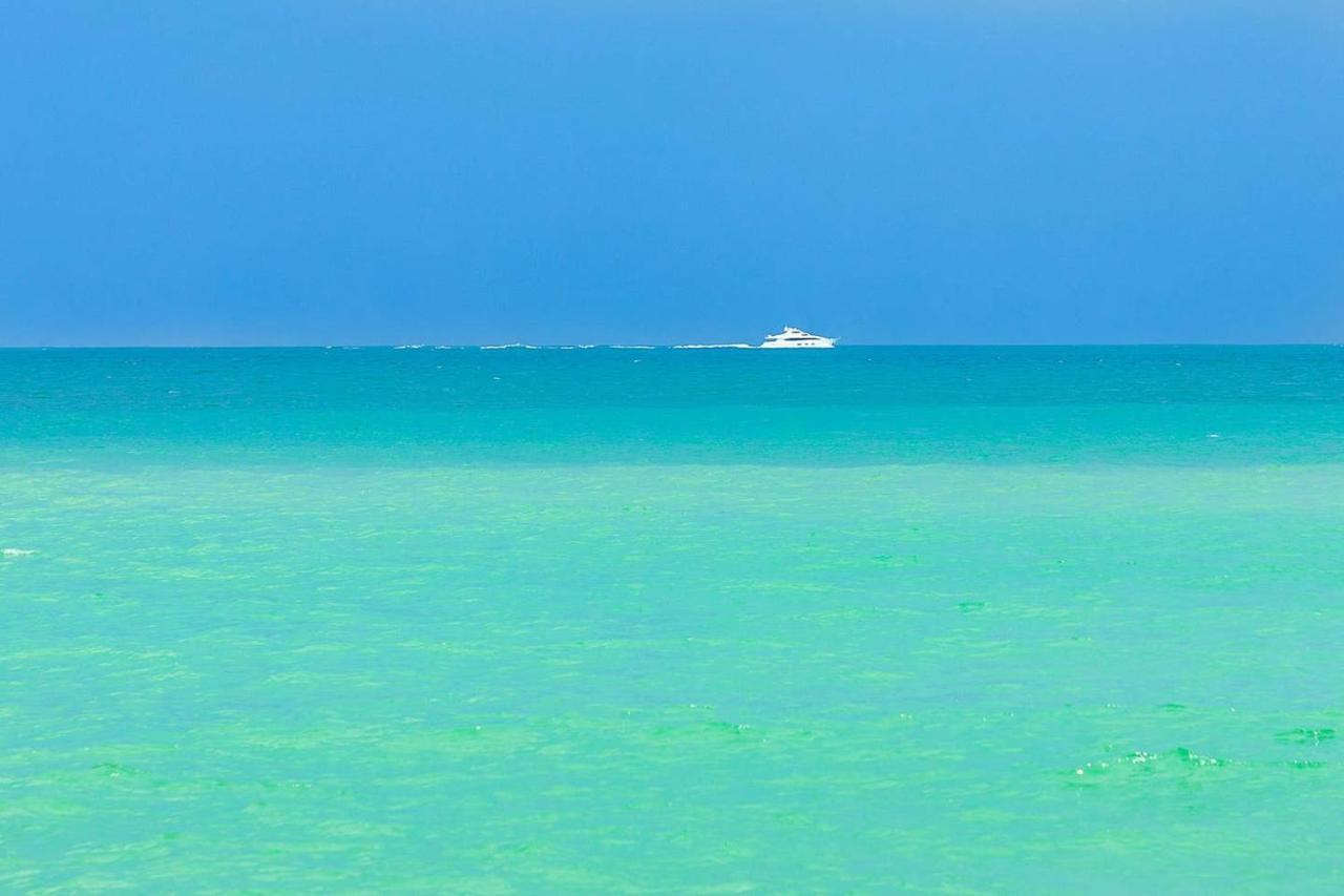 Paradise On Hollywood Beach 2 Bed 2 Bath Apartment Exterior photo