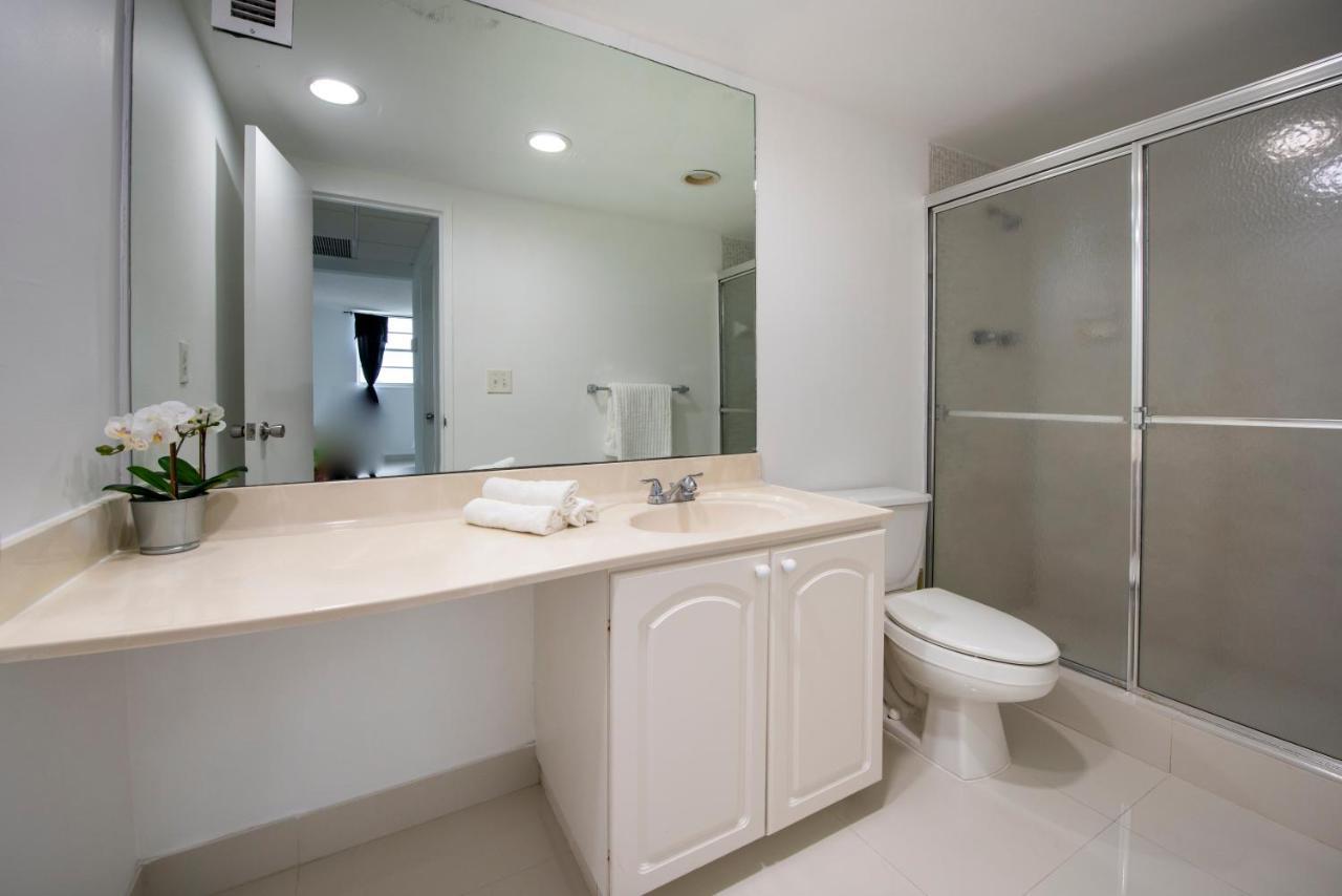 Paradise On Hollywood Beach 2 Bed 2 Bath Apartment Exterior photo