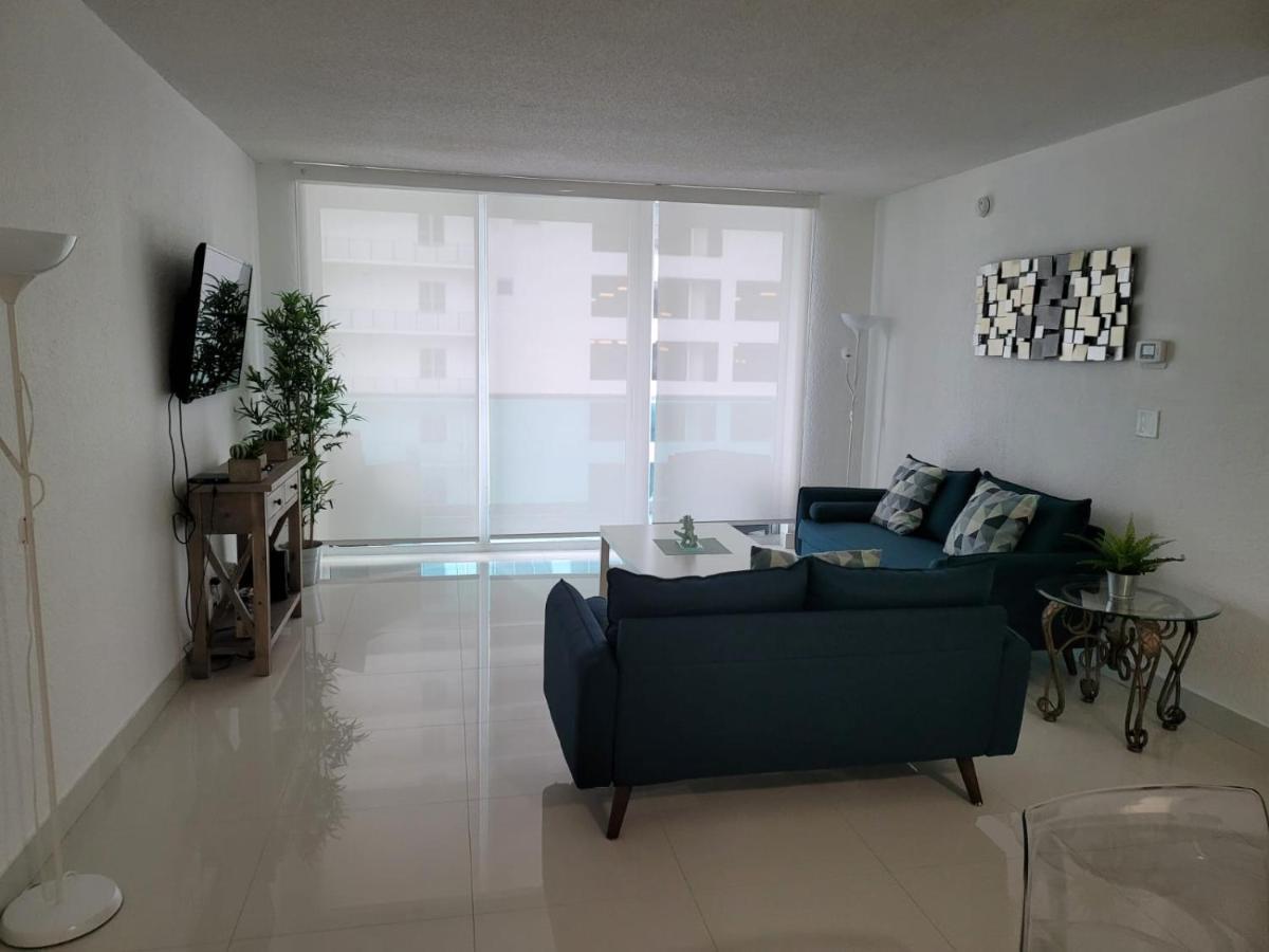 Paradise On Hollywood Beach 2 Bed 2 Bath Apartment Exterior photo