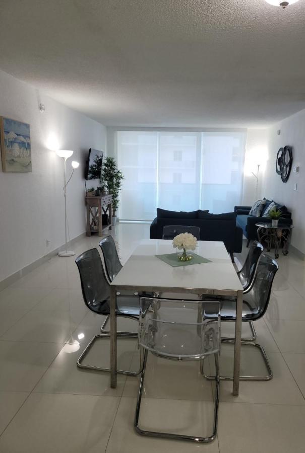 Paradise On Hollywood Beach 2 Bed 2 Bath Apartment Exterior photo